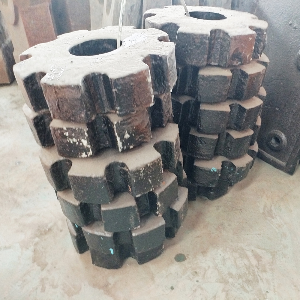  Alloy cast Knife Hammer & liner of metal crusher /grinder for Metal & Waste materials recycling