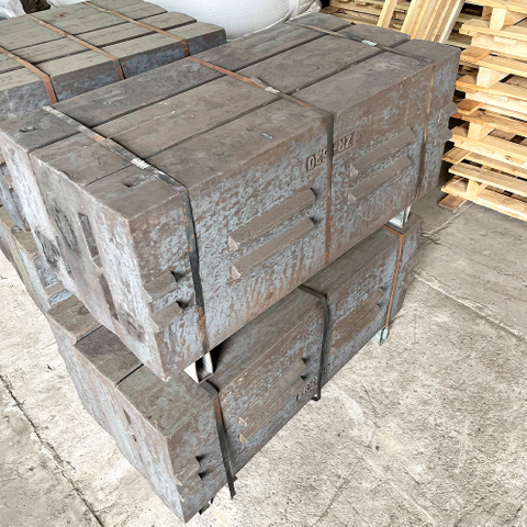 High Chromium-Manganese alloy cast plate hammer for Impact crusher 
