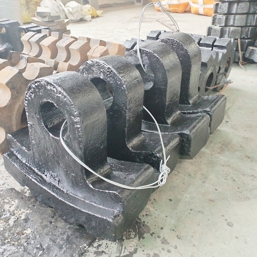 Alloy steel cast Hammer crusher spare wear parts: hammer & inpact liner & sieve plate 